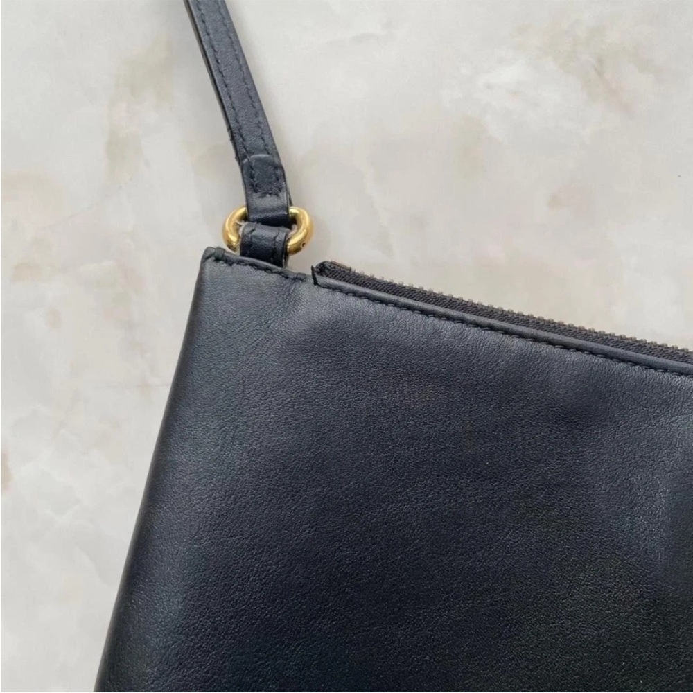 Gucci Black Chevron Crossbody Bag - Picture 7 of 15